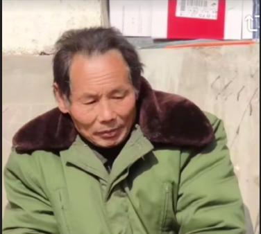走失者照片 宿州市寻人：七旬老人走失，戴白色鸭...