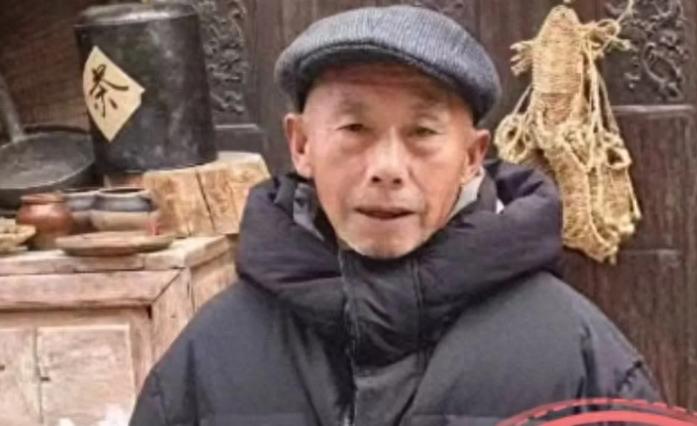 走失者照片 广元市寻人：七旬老人走失，穿深蓝色...