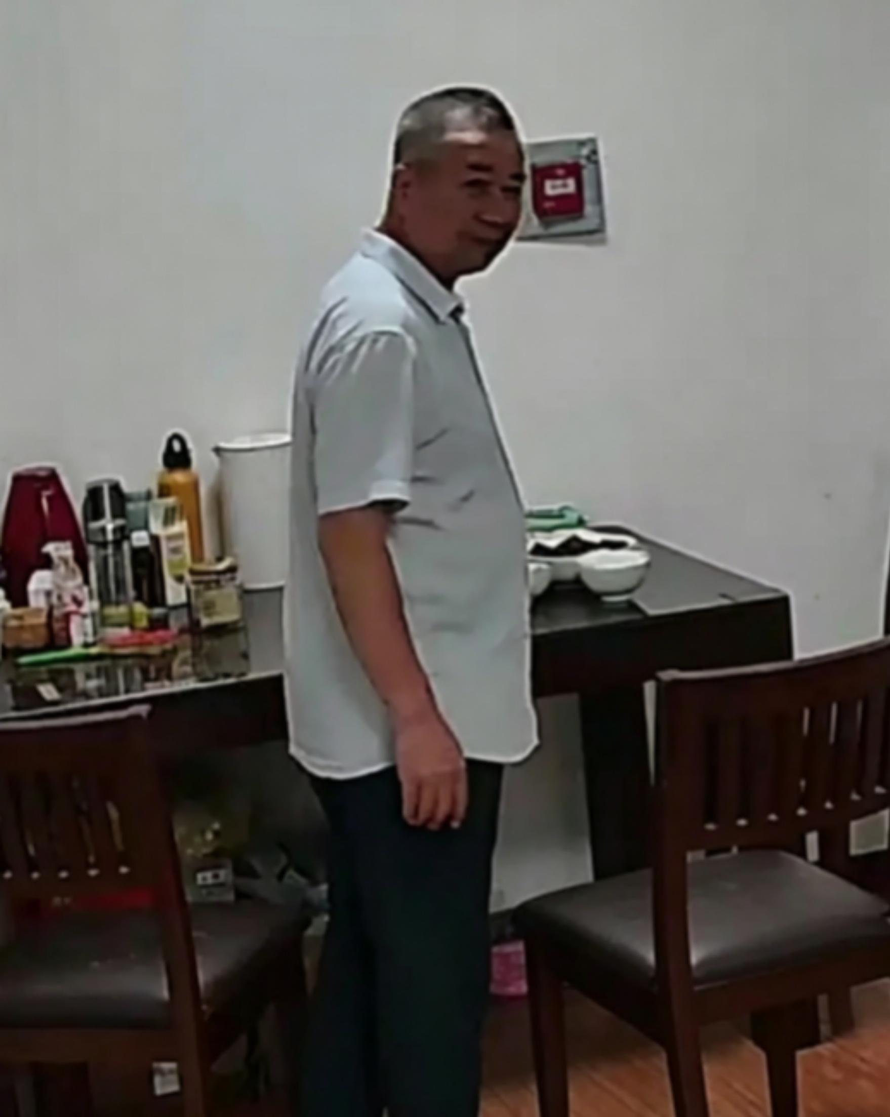 走失者照片 成都市寻人：六旬老人走失，穿浅色上...