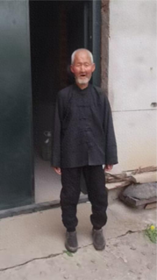 走失者照片 西安市寻人：七旬老人走失，穿黑色衣...