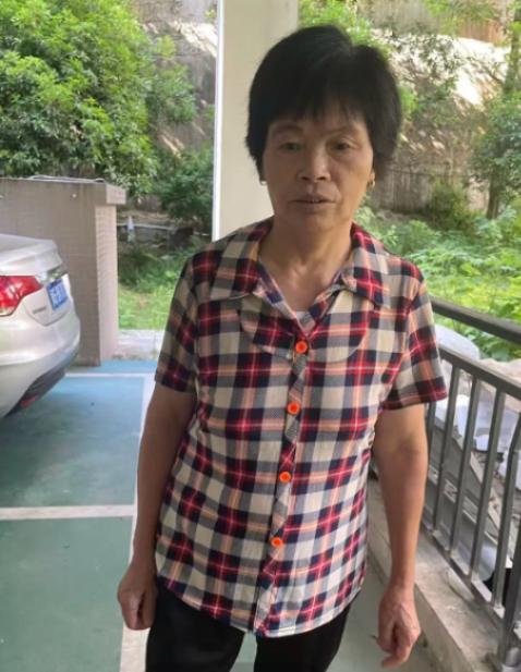 走失者照片 三明市寻人：七旬老太走失，穿蓝色衣...