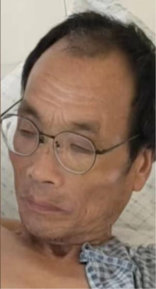 走失者照片 福州市寻人：六旬老人走失，穿病号服...