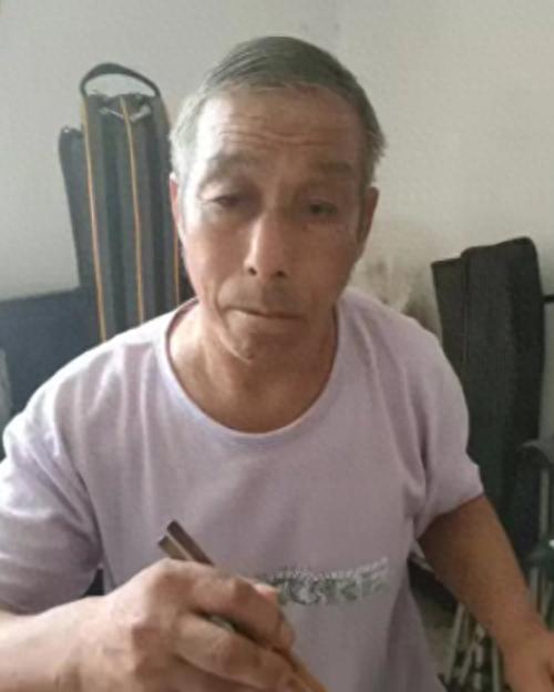 走失者照片 郑州市寻人：六旬老人走失，患智力障...