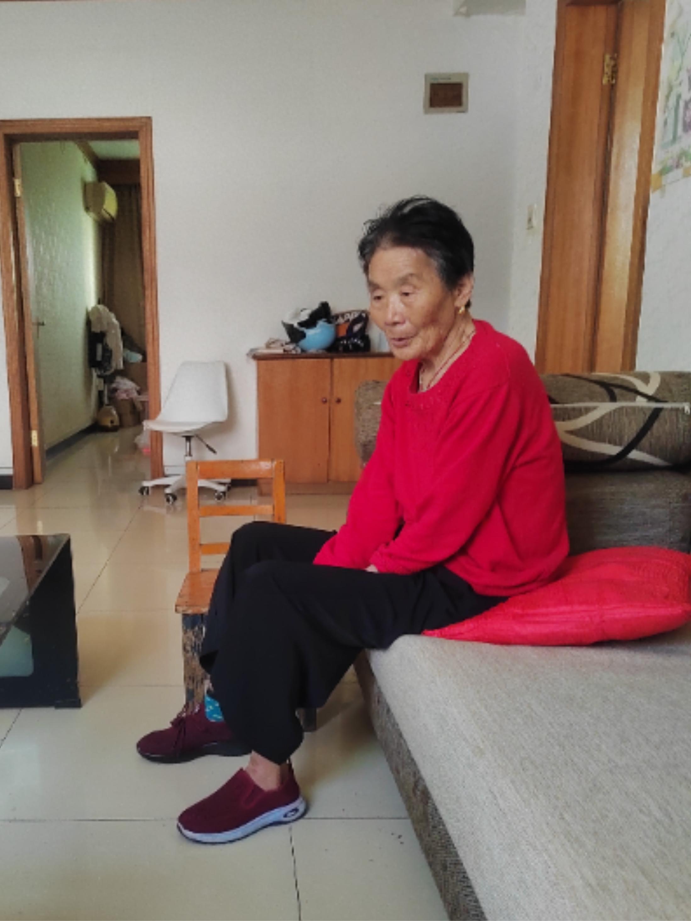 走失者照片 漯河市寻人：七旬老太走失，穿花上衣...