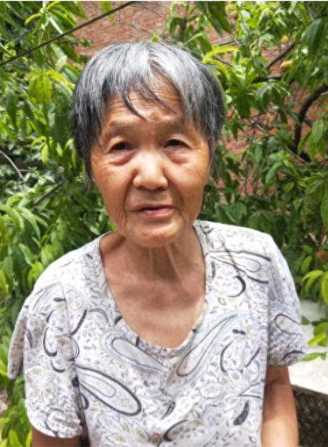 走失者照片 阜阳市寻人：七旬老太走失，患精神障...