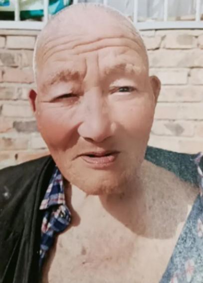 走失者照片 南阳市邓州市寻人：八旬老人走失，穿...