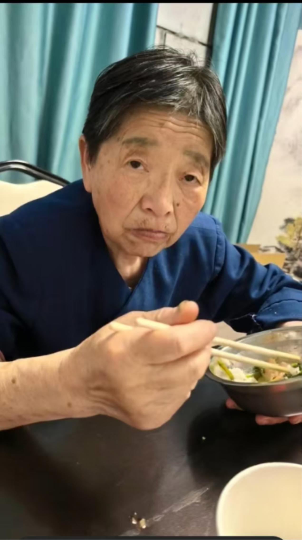 走失者照片 孝感市汉川市寻人：七旬老太走失，患...
