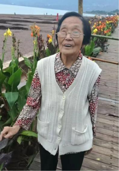 走失者照片 汉中市寻人：八旬老太走失，患阿尔茨...