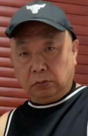 走失者照片 郑州市寻人：六旬老人走失，穿黑色篮...