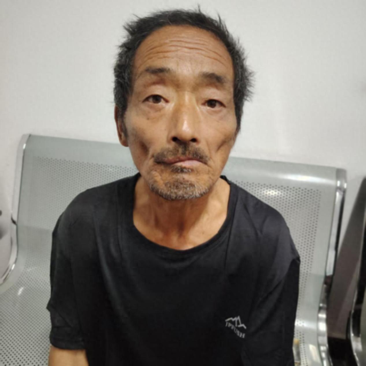 走失者照片 保定涿州寻亲：五旬男子被救助，穿黑...
