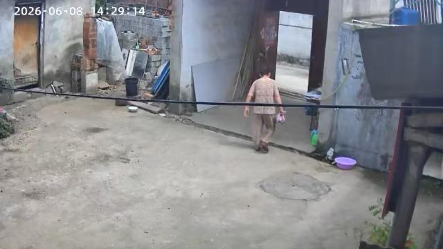 走失者照片 平顶山市舞钢市寻人：六旬老太走失，...