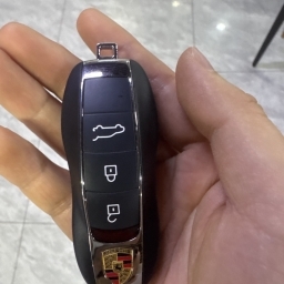 走失者照片 保时捷车钥匙