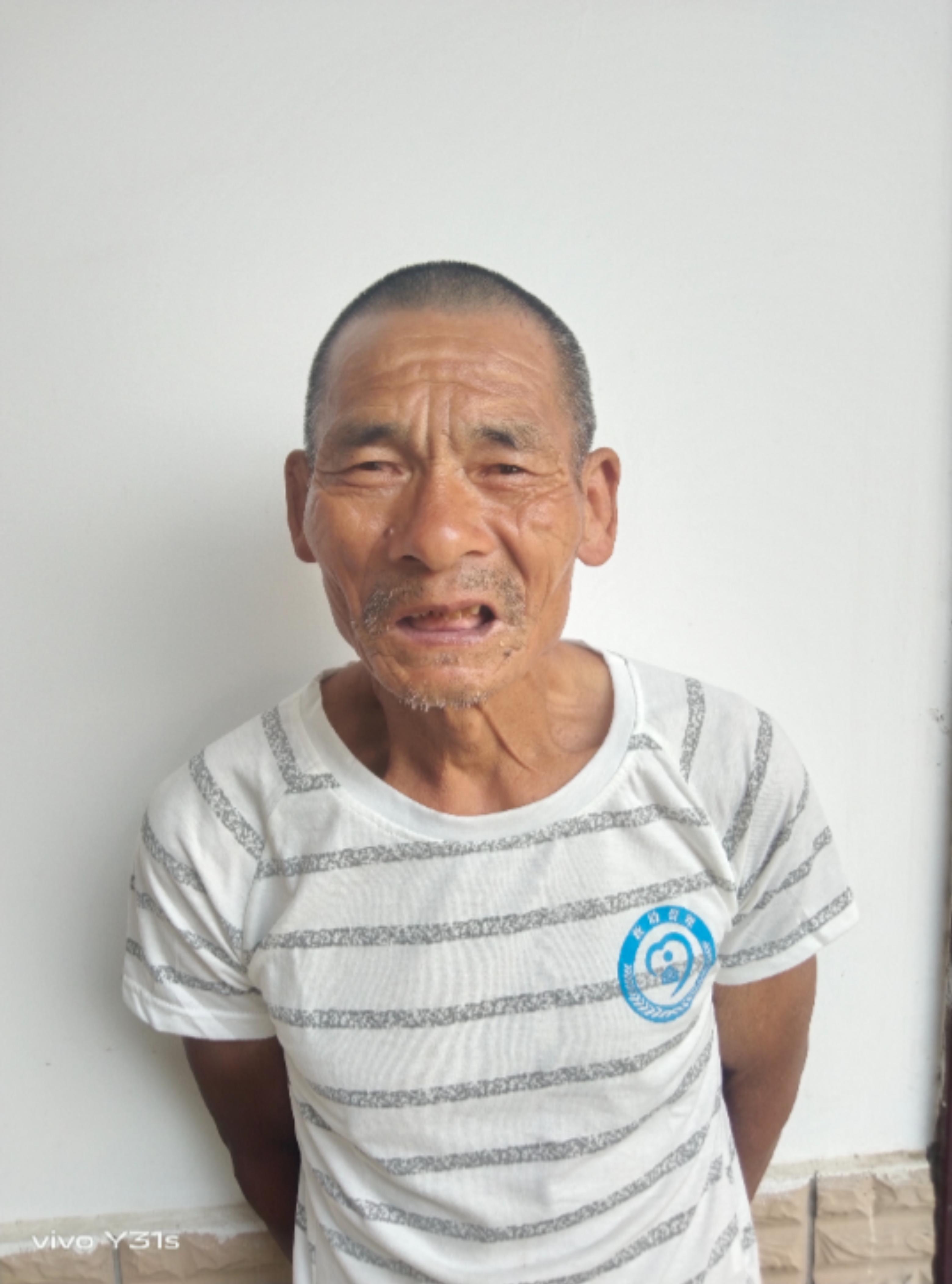 走失者照片 亳州市寻亲：六旬老人被救助，自述姓...