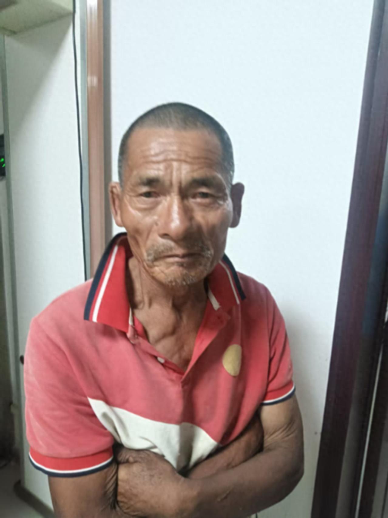 走失者照片 亳州市寻亲：六旬老人被救助，自述姓...