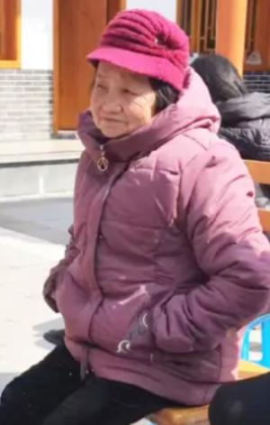 走失者照片 南充市寻人：七旬老太走失，患阿尔茨...