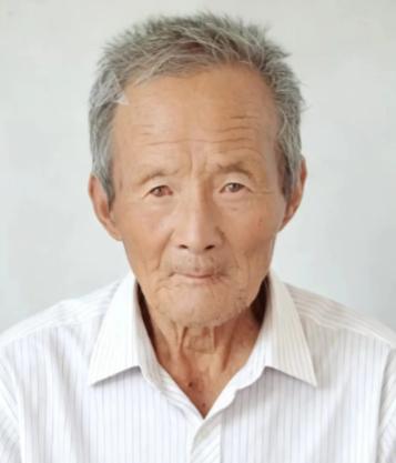 走失者照片 淄博市寻人：七旬老人走失，穿白色条...