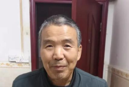 走失者照片 南阳市邓州市寻人：六旬老人走失，穿...