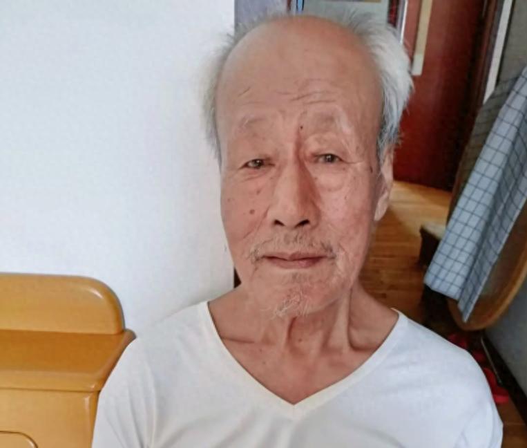 走失者照片 沈阳市寻人：八旬老人走失，穿蓝色上...
