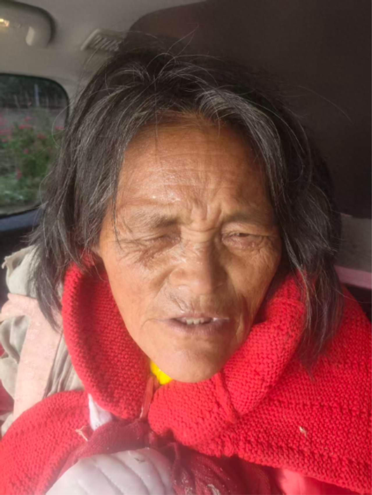 走失者照片 商丘寻亲：六旬老太被救助，穿白色上...