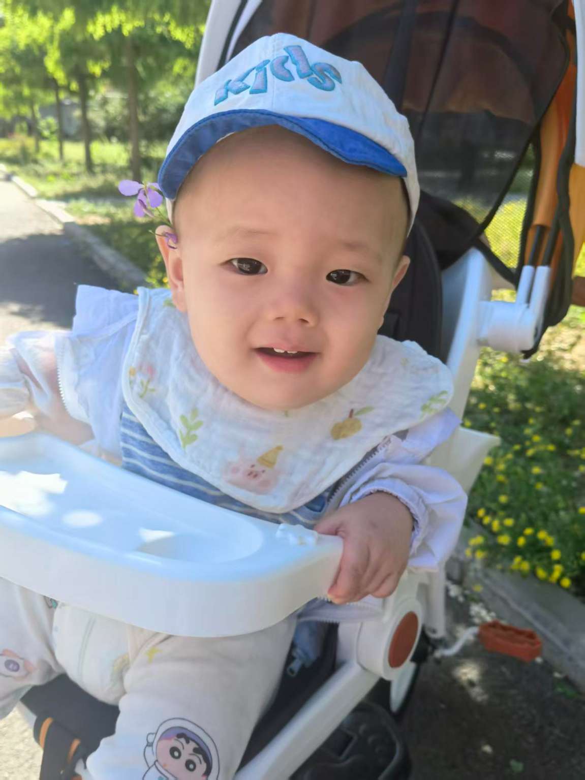 走失者照片 捡到一男婴，寻找其父母
