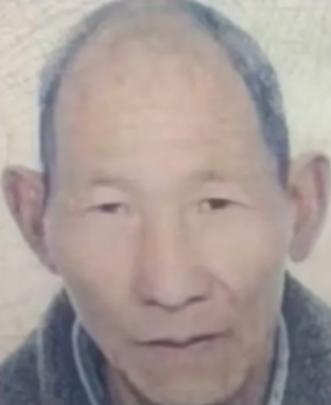 走失者照片 漯河市寻人：八旬老人走失，穿灰色短...