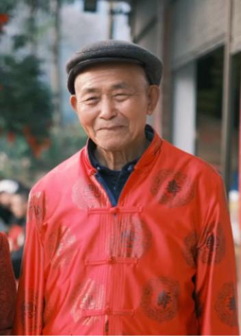 走失者照片 曲靖市宣威市寻人：八旬老人走失，穿...