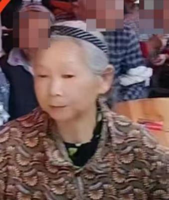 走失者照片 恩施州利川市寻人：七旬老太走失，穿...