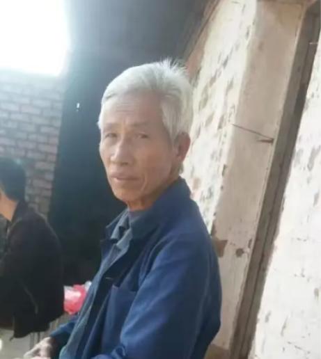 走失者照片 南宁市寻人：八旬老人走失，穿黄色长...