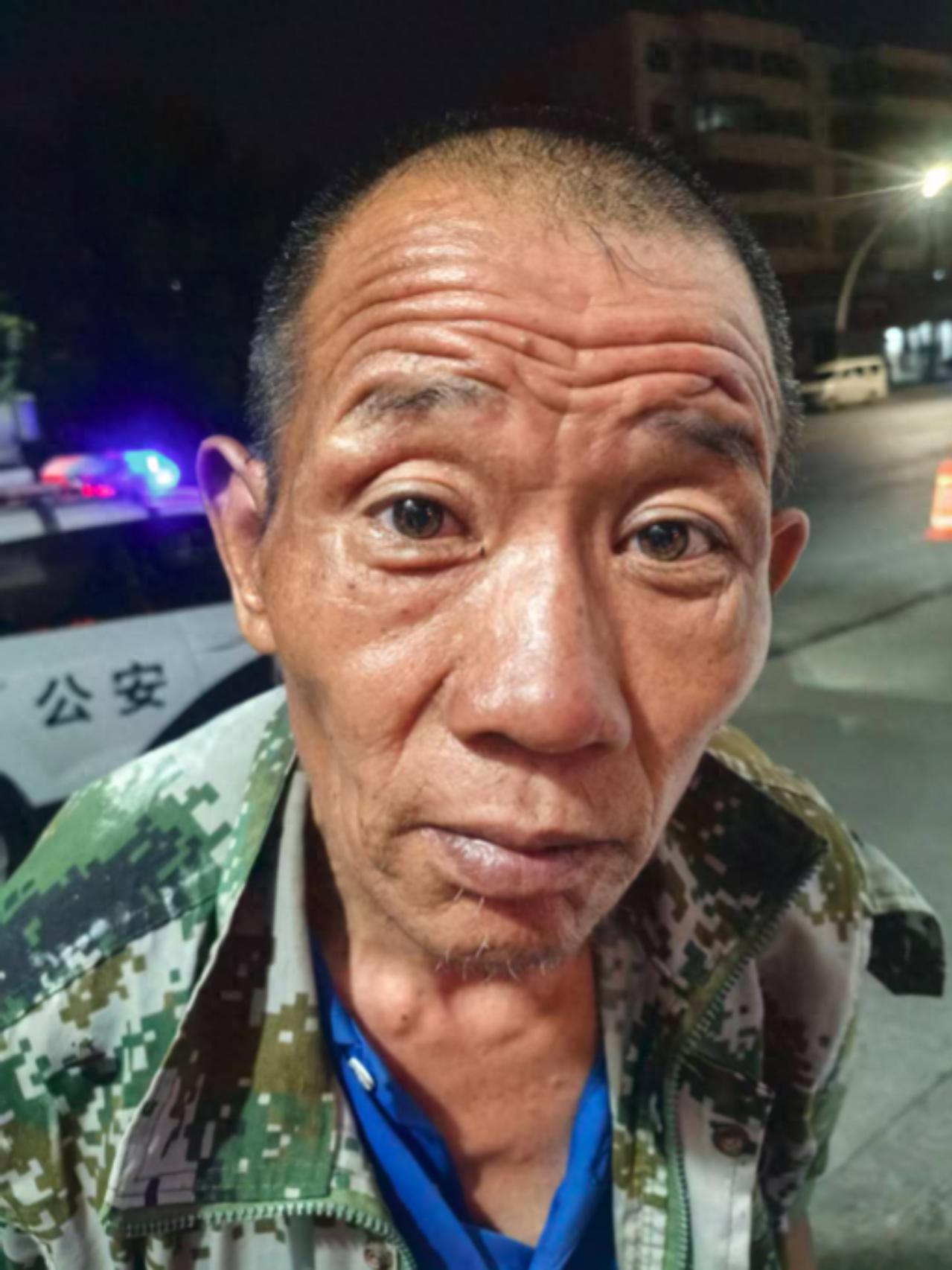 走失者照片 驻马店市寻亲：六旬老人被救助，穿迷...