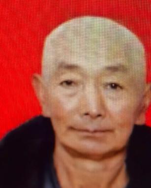 走失者照片 阿坝州寻人：七旬老人走失，穿蓝色衬...