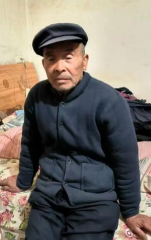 走失者照片 渭南市寻人：七旬老人走失，穿黑色长...
