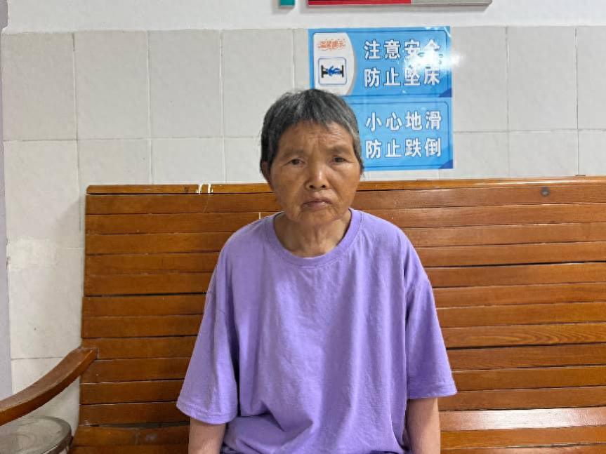 走失者照片 东营市寻亲：七旬老太被救助，穿橙色...