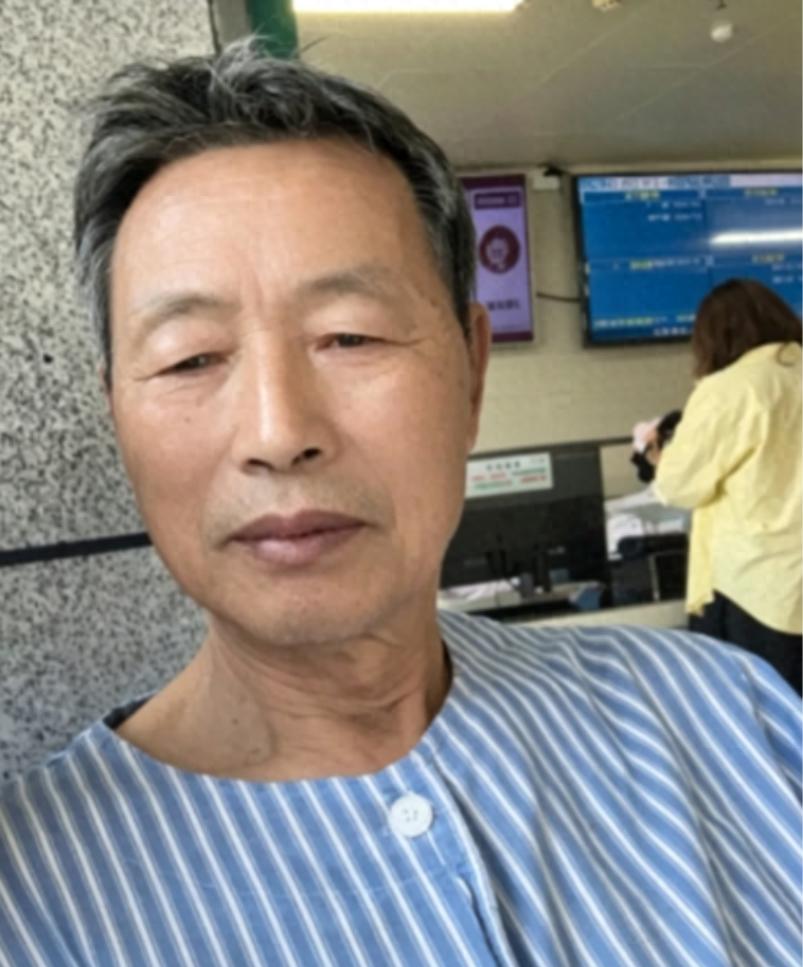 走失者照片 平顶山市寻人：七旬老人走失，穿藏蓝...