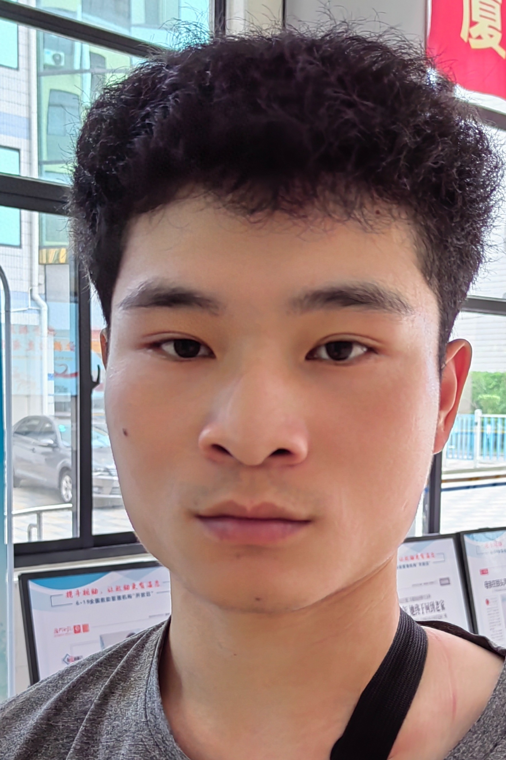 走失者照片 厦门市寻亲：青年男子被救助，自述叫...