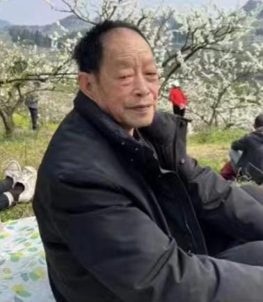 走失者照片 重庆市寻人：八旬老人走失，穿蓝色衣...