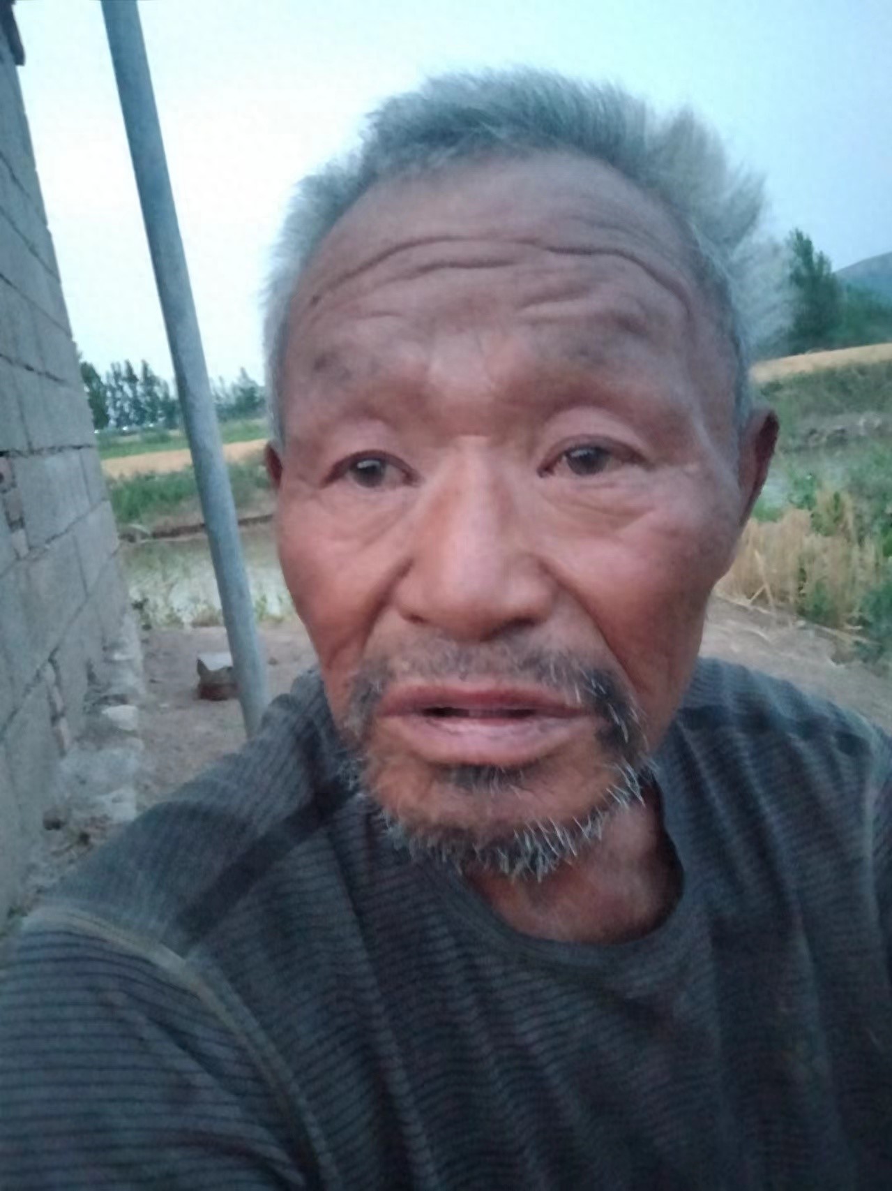走失者照片 泰安市寻亲：六旬老人被救助，自述叫...
