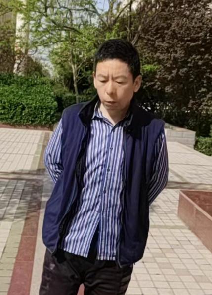 走失者照片 临汾市寻人：五旬男子走失，患脑出血...
