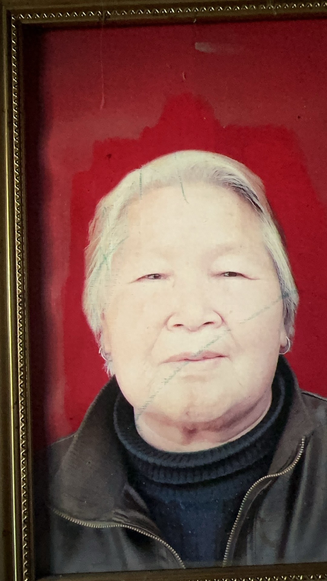 走失者照片 洛阳市寻人：七旬老太走失，穿黑色衣...