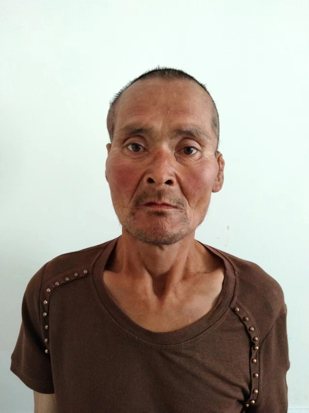 走失者照片 衡水市寻亲：中年男子被救助，穿浅绿...