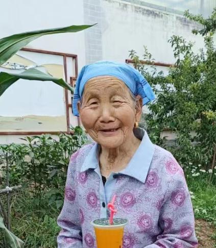 走失者照片 咸阳市彬州市寻人：九旬老太走失，偏...