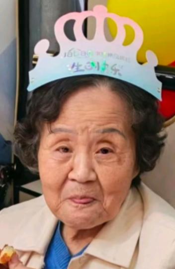 走失者照片 吉林市磐石市寻人：七旬老太走失，患...