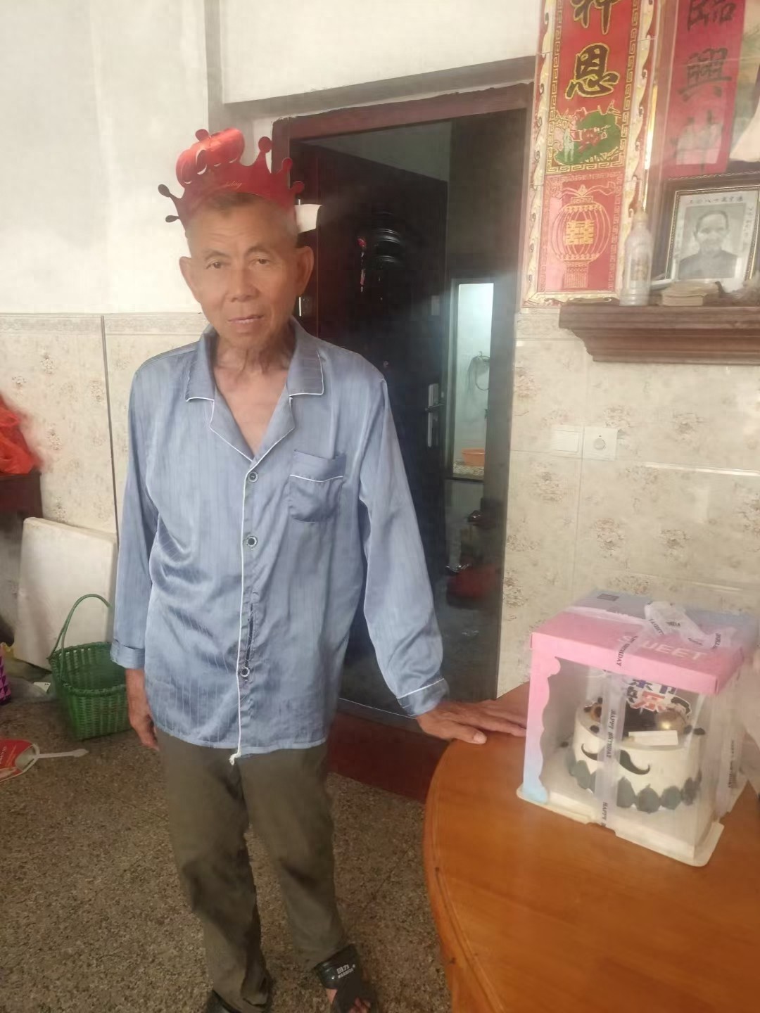 走失者照片 抚州市寻人：七旬老人走失，穿灰色上...