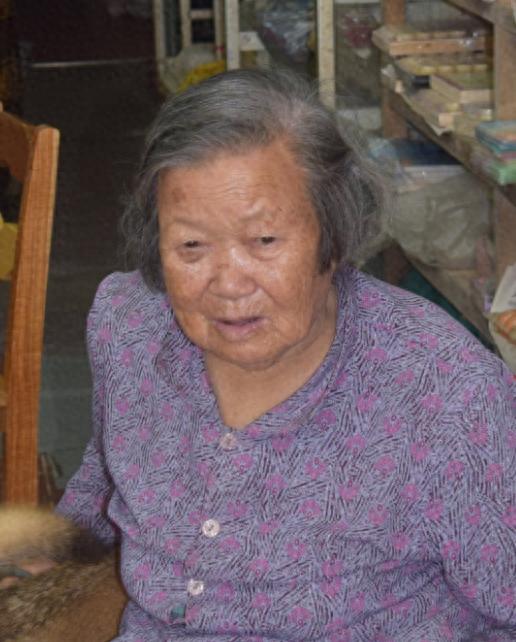 走失者照片 紧急寻人：阳江市八旬老太走失，严重...