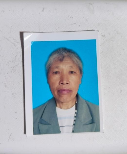 走失者照片 阳泉市寻人：六旬老太走失，戴白色帽...