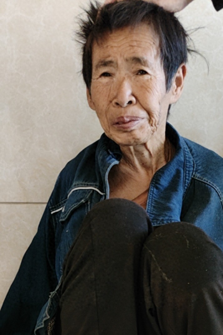 走失者照片 安庆市寻亲：六旬老太被救助，自述叫...