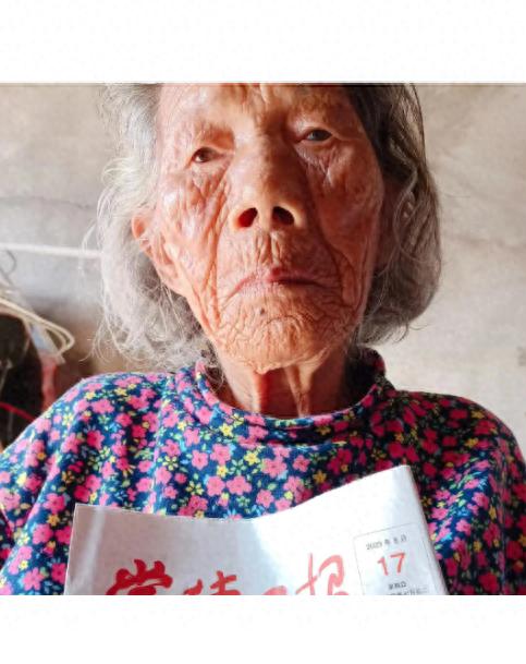 走失者照片 常德市寻人：九旬老太走失，花白短发...