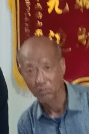 走失者照片 庆阳市寻亲：五旬男子被救助，穿灰色...