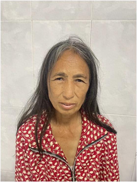 走失者照片 梧州市寻亲：五旬女子被救助，穿红色...