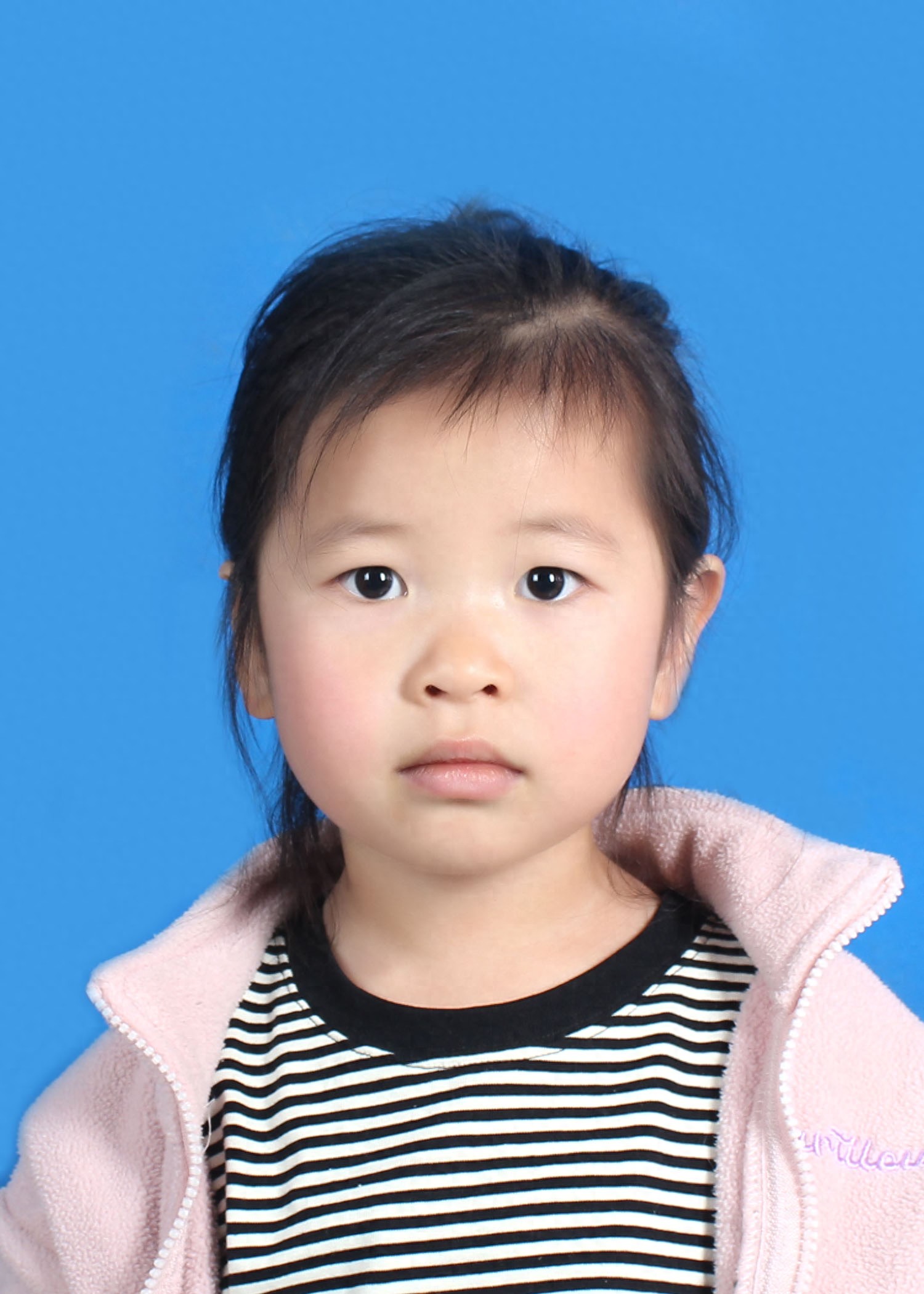 走失者照片 衡水市寻亲：4岁女孩被救助，穿粉色...