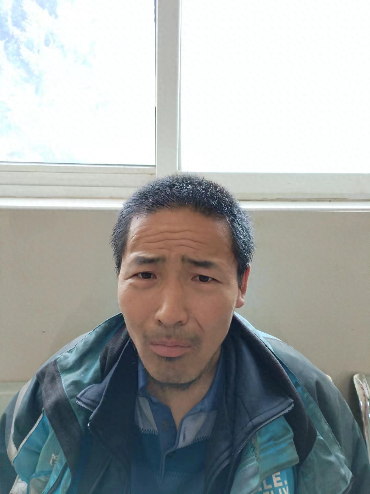 走失者照片 北京市寻亲：中年男子被救助，高1米...